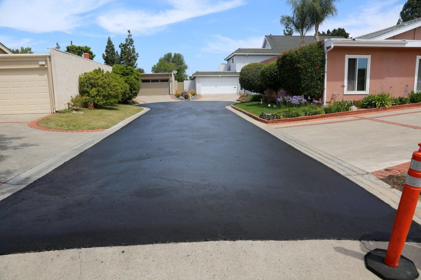 asphalt cracks sealed in pavement in Miami